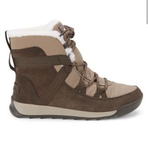 Sorel Whitney II Faux Fur Lined Winter Boots women size 6